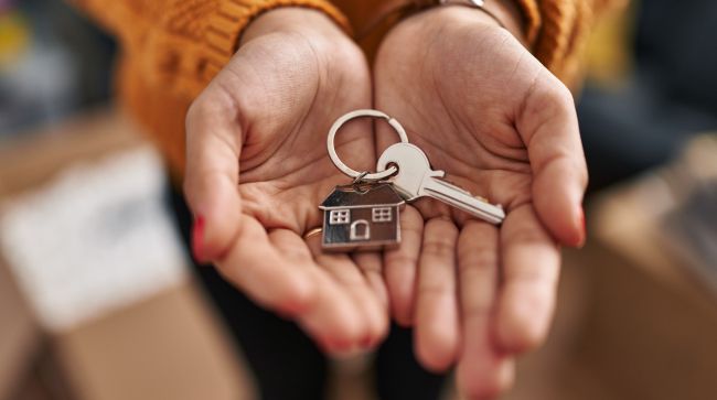 Investor group buys homes